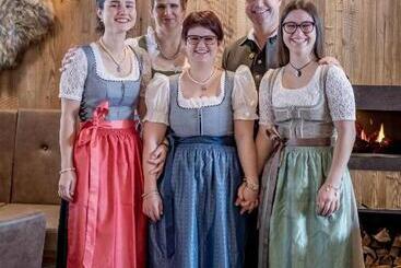 هتل Burgstein   Alpin & Lifestyle