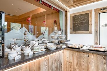 هتل Burgstein   Alpin & Lifestyle