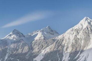 هتل Burgstein   Alpin & Lifestyle