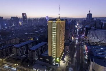 هتل Holiday Inn Taiyuan City Center