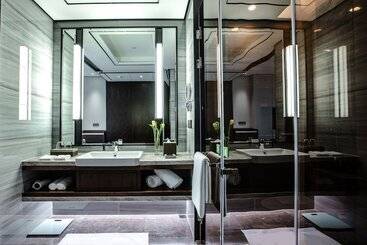 هتل Holiday Inn Taiyuan City Center