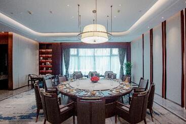 هتل Holiday Inn Taiyuan City Center