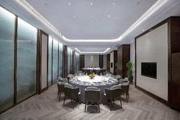 هتل Holiday Inn Taiyuan City Center