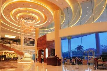 هتل Golden Shinning New Century Grand