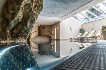 Отель Panorama Appartements