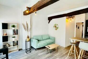 شقق خاصة سياحية Cosy Home Muret