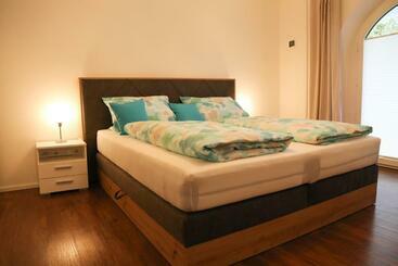 ツーリストアパートメント Ferienwohnung Gipfelglück