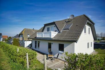 游客公寓 Ferienwohnung Mit Terrasse In Ruhiger Lage   Haus Südperd Fewo Dünenrose