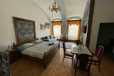 Жильё для туристов Apartmán Sunny Adam Na Zámku