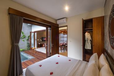 Taman Dharmawangsa Suites