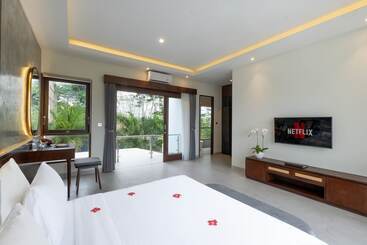 Taman Dharmawangsa Suites