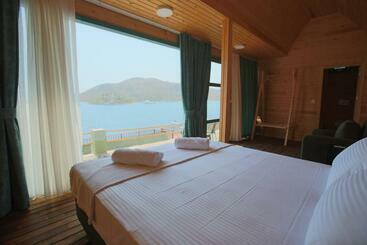 شقق خاصة سياحية Sea View Bungalow W Pier And Terrace In Bozburun