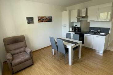 Жильё для туристов Appartement Le Domaine Des Libellules Proche Walibi