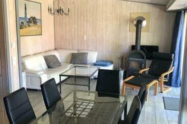 آپارتمان‌های توریست‌ها Ferienhaus 8 Am See In Granzow