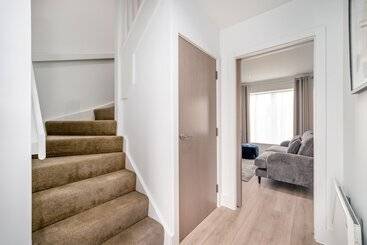 Citystay Finch House