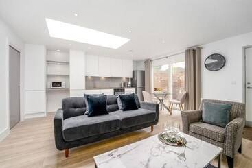 Citystay   Finch House