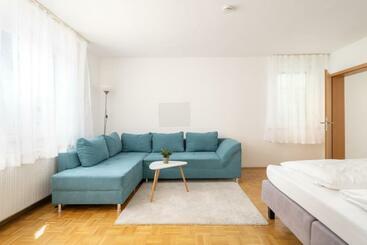 관광객 아파트 Unique: 2 Zi. Wohnung Im Herzen Von Schwenningen Mit Terasse Eg