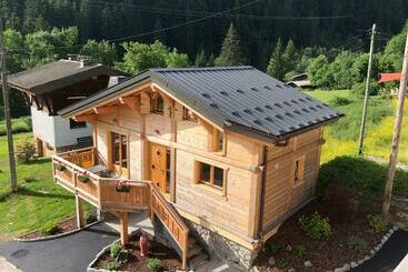 דירות לתיירים Chalet Cosy Et Moderne Vue Montagnes