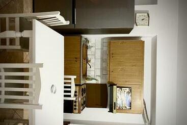 Honey Apartment Near Port Of Saranda