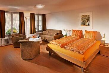 Ferienwohnungen Hotel Eden Spiez