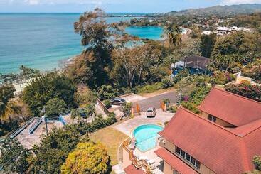 La Jolie Luxury Ocean View Villa