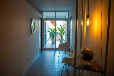 דירות לתיירים Mate  Apartments   Free Wifi & Air Conditional   Molfetta, Puglia, Italy