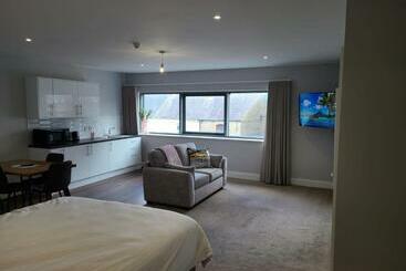 Quay St Apartment