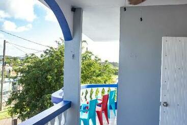2a   Welcoming Apt Near Crashboat Beach