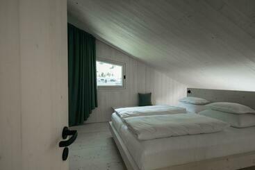 Atto Suites & Cuisine