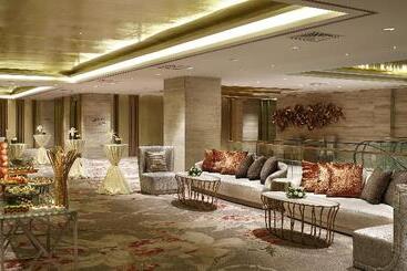 هتل Holiday Inn Kunming City Centre, An Ihg