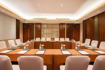 هتل Holiday Inn Kunming City Centre, An Ihg