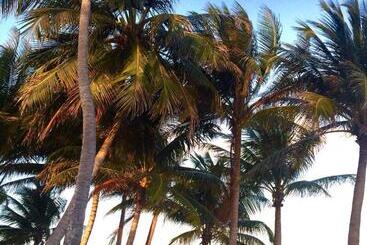 هتل Royal Caribbean Resort