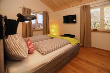 Ferienwohnung Birkennest Sauna Freisitz Almhütte