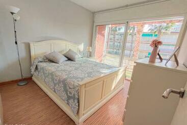 Apartamento Muy Luminoso En Segunda Línea De Mar