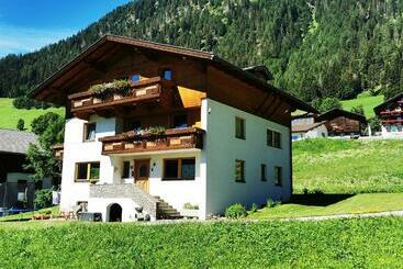 Жильё для туристов Ferienwohnung Mühlburger