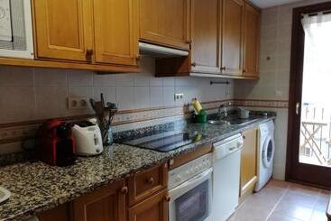 Apartamento Familiar Con Vistas Y Garage La Portiecha