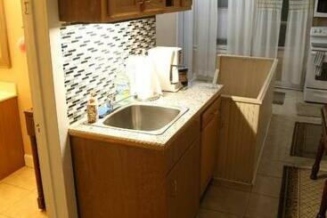 Charming 2bd Near Uc, Hospitals,zoo