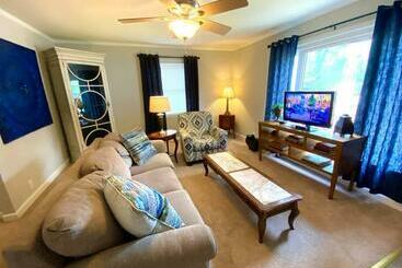 Charming Condo Near Downtown, Ncsu And Pnc Arena