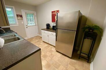 Charming Condo Near Downtown, Ncsu And Pnc Arena