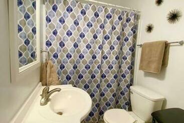 Charming Condo Near Downtown, Ncsu And Pnc Arena