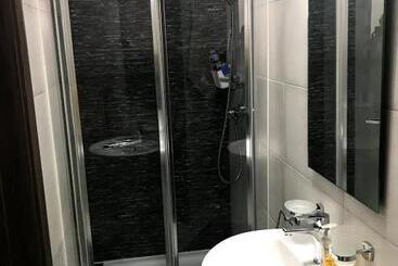 Luqa Apartment   5 Mins From Airport