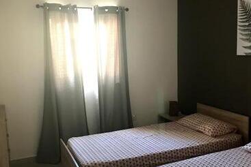 Luqa Apartment   5 Mins From Airport