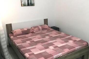Luqa Apartment   5 Mins From Airport