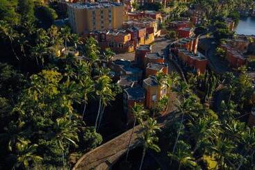 Port Chambly Mango Tree House
