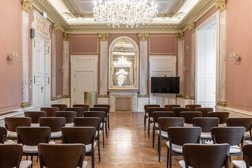 Altus Palace   Destigo Hotels