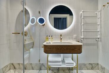 Altus Palace   Destigo Hotels
