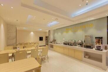 هتل City Comfort Inn Liuzhou Wuxing Walking Street