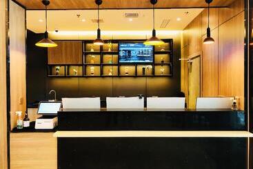 Hanting Hotel Changzhi Baiyi Square