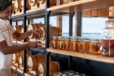 هتل Hilton Maldives Amingiri Resort & Spa