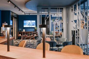 هتل Mercure Brest Centre Port